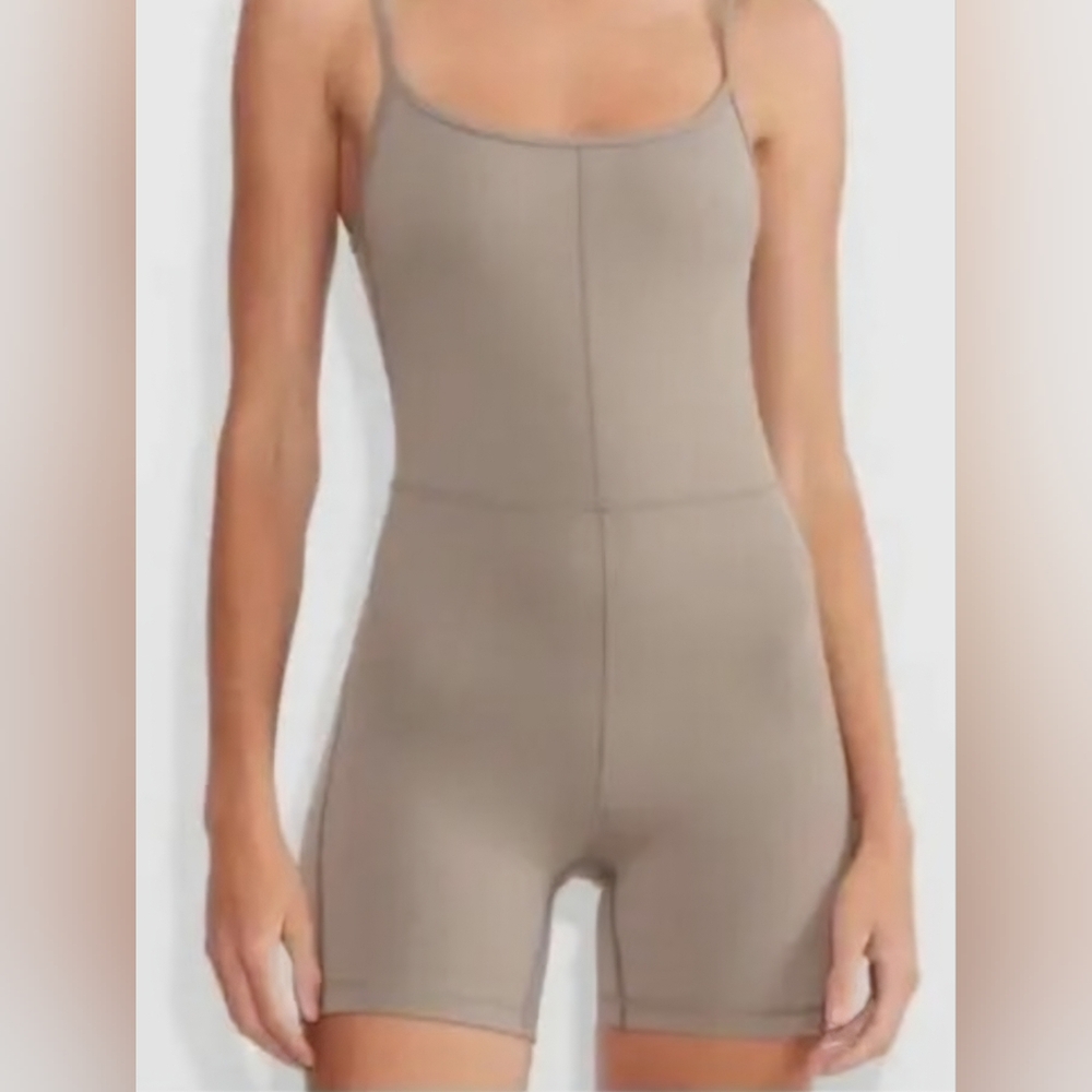Artizia Wilfred Free 7" Romper